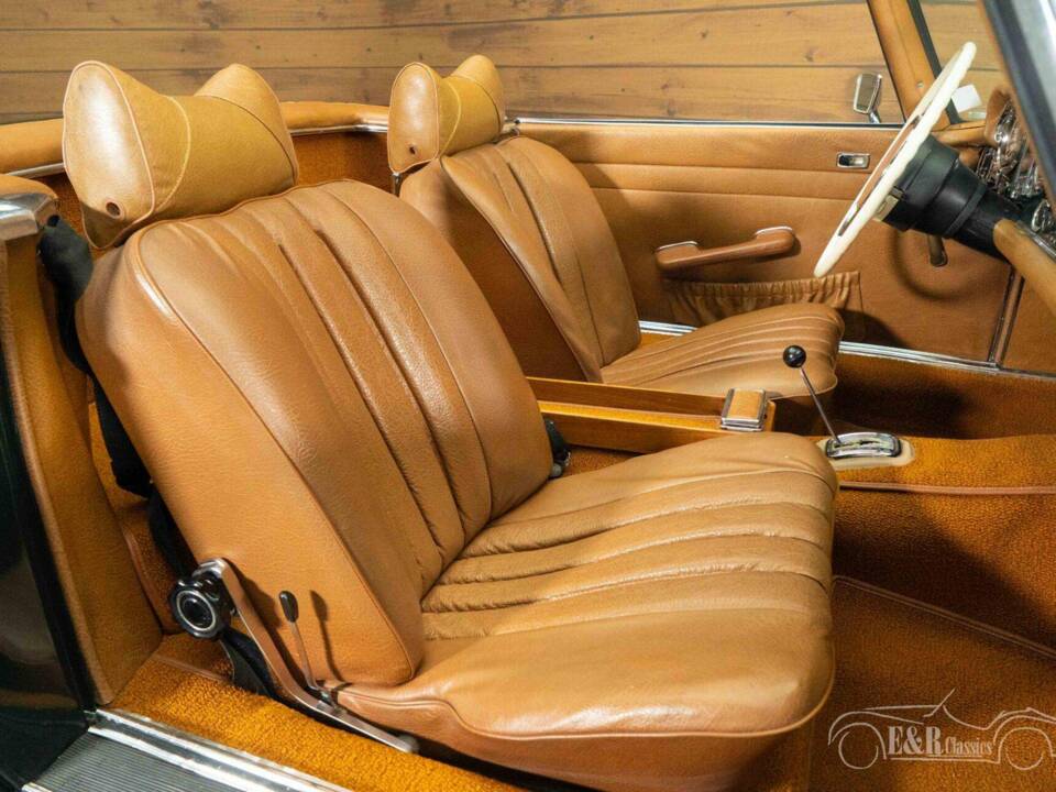 Immagine 7/19 di Mercedes-Benz 280 SL (1969)