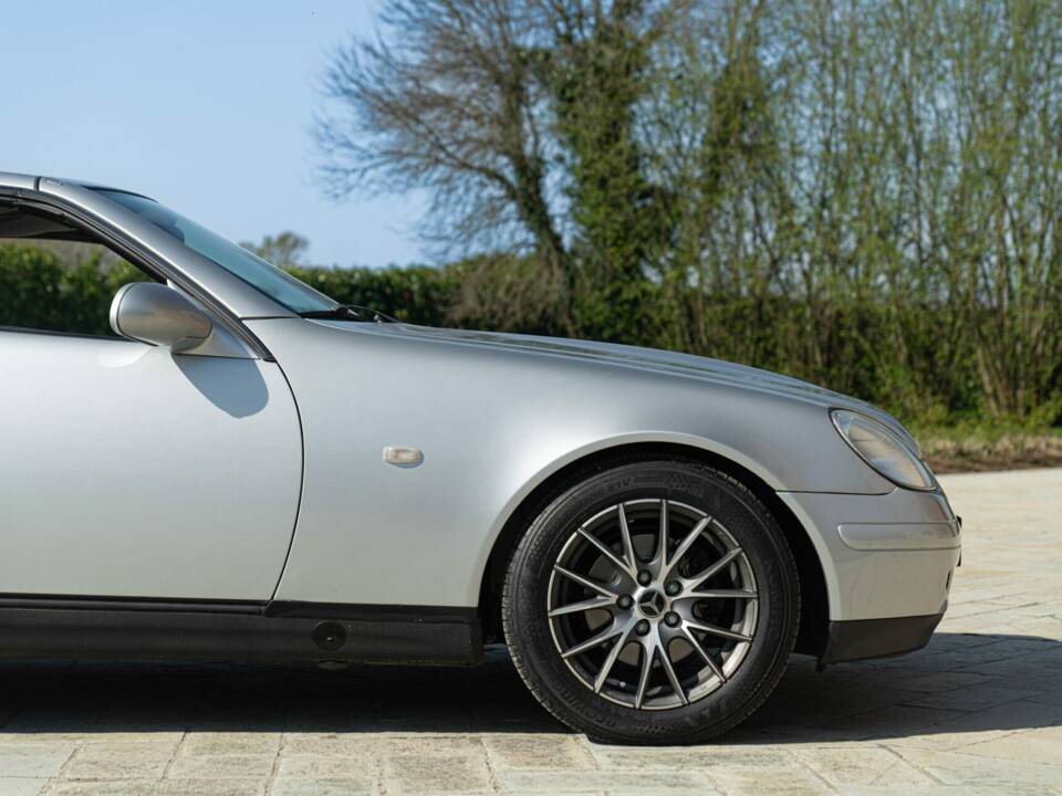 Afbeelding 28/50 van Mercedes-Benz SLK 200 (1997)