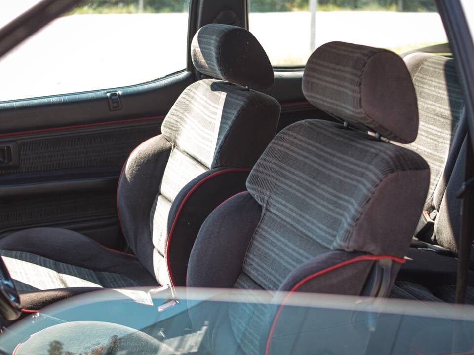 Bild 29/52 von Citroën ZX 2.0i 16v (1993)