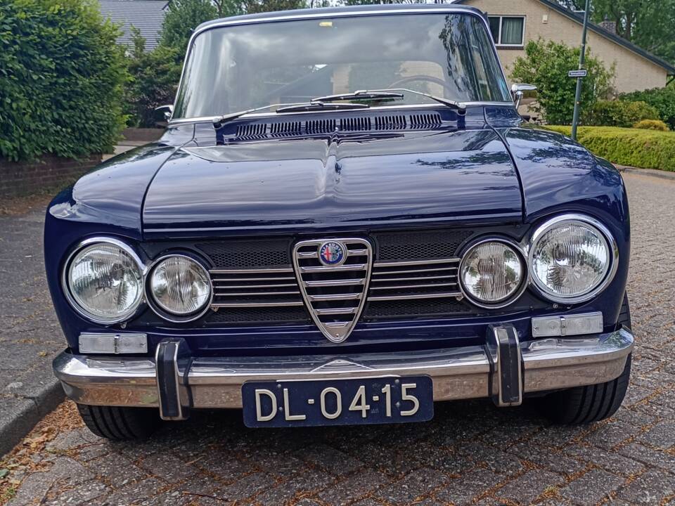 Image 1/15 of Alfa Romeo Giulia Super 1.3 (1972)