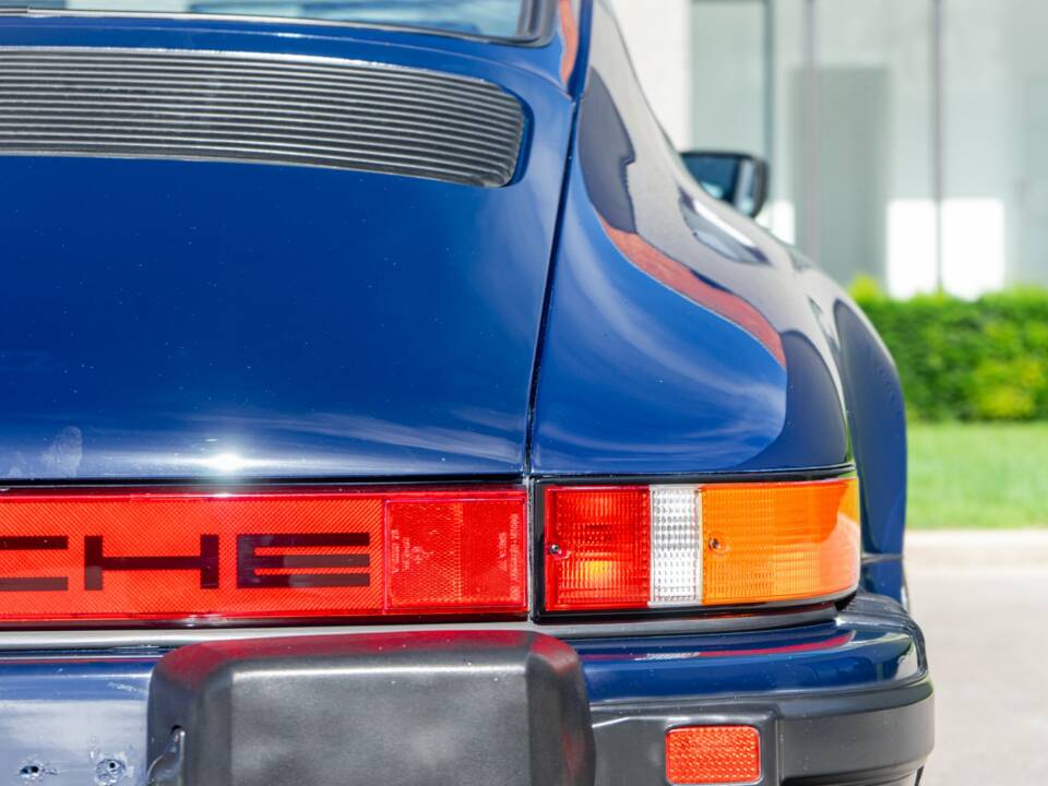 Bild 34/48 von Porsche 911 Carrera 3.2 (1984)