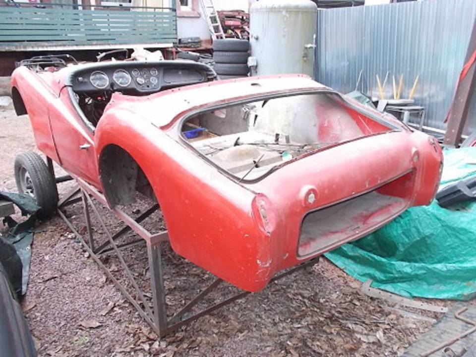 Image 2/13 of Triumph TR 3A (1958)
