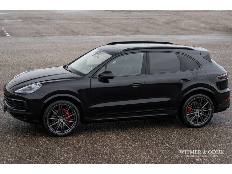 Image 1/37 of Porsche Cayenne E-Hybrid (2018)