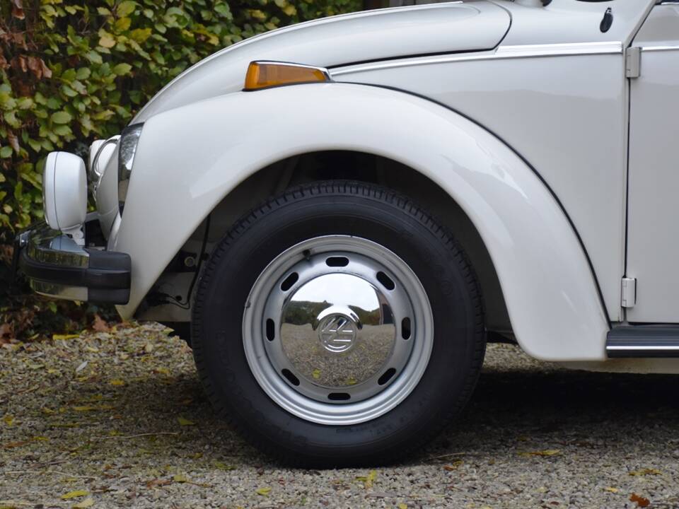Bild 25/49 von Volkswagen Super Beetle (1979)