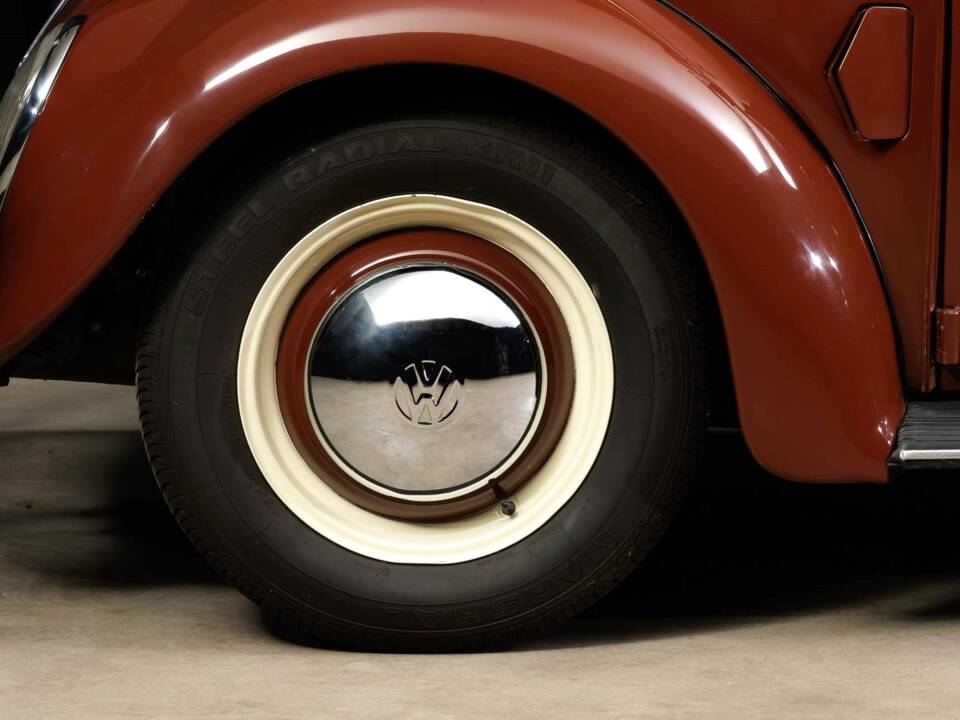 Image 7/86 de Volkswagen Beetle 1100 Export (Brezel) (1951)