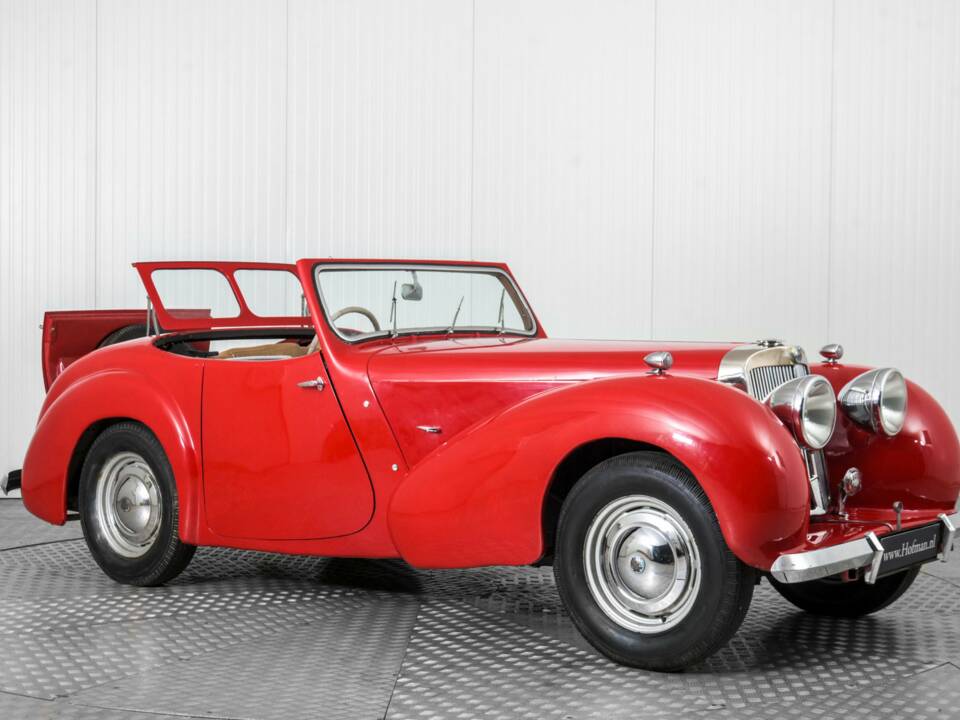 Image 21/50 of Triumph 1800 Roadster (1947)