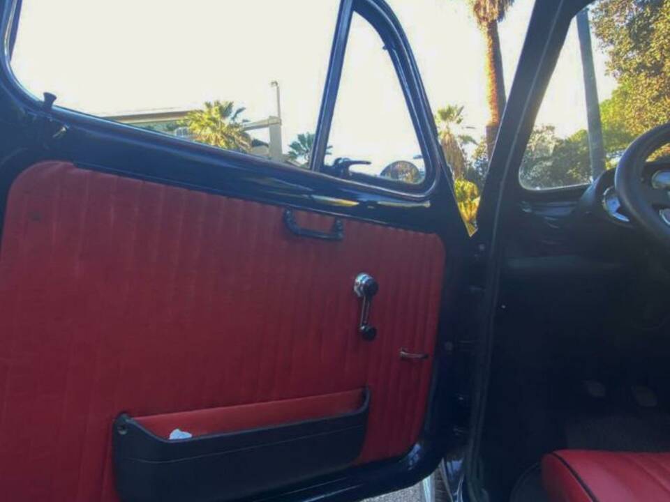 Image 16/41 of FIAT 500 L (1969)