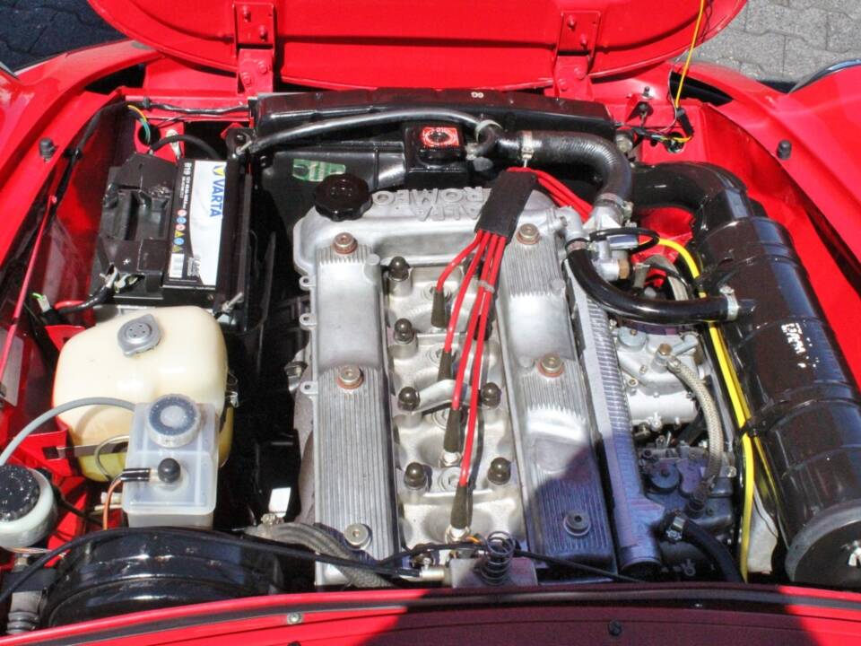 Bild 6/17 von Alfa Romeo 2.0 Spider QV (1987)