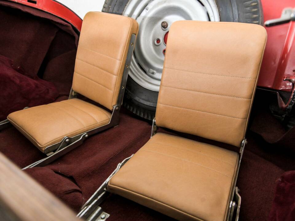 Image 31/50 of Triumph 1800 Roadster (1947)