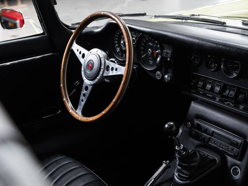 Imagen 16/40 de Jaguar E-Type (2+2) (1970)