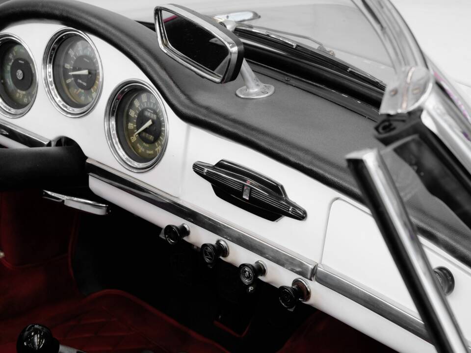 Afbeelding 28/48 van Alfa Romeo Giulia 1600 Spider (1963)