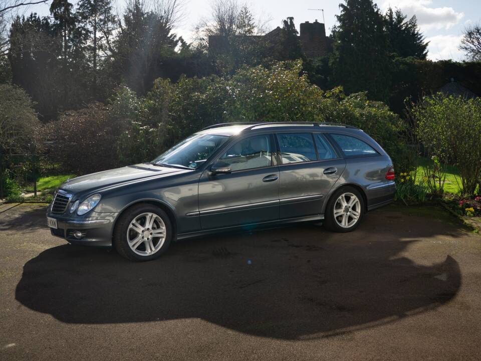 Immagine 12/25 di Mercedes-Benz E 280 CDI T (2009)