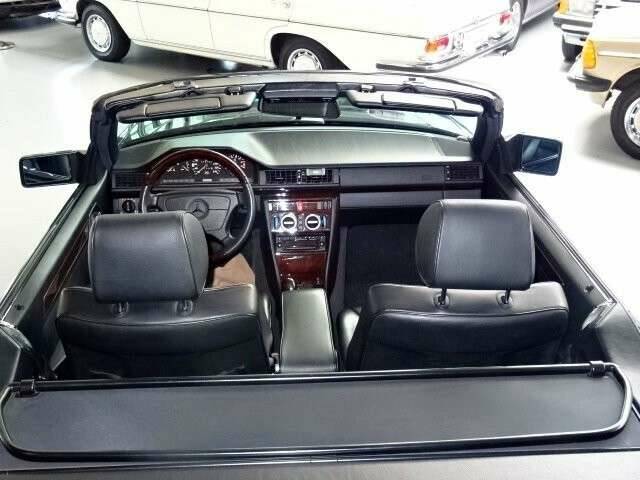 Bild 10/26 von Mercedes-Benz E 220 (1996)