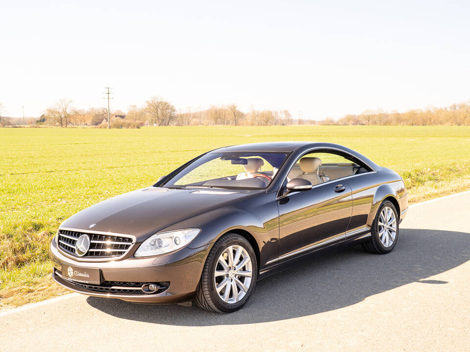 Image 9/67 of Mercedes-Benz CL 500 (2006)