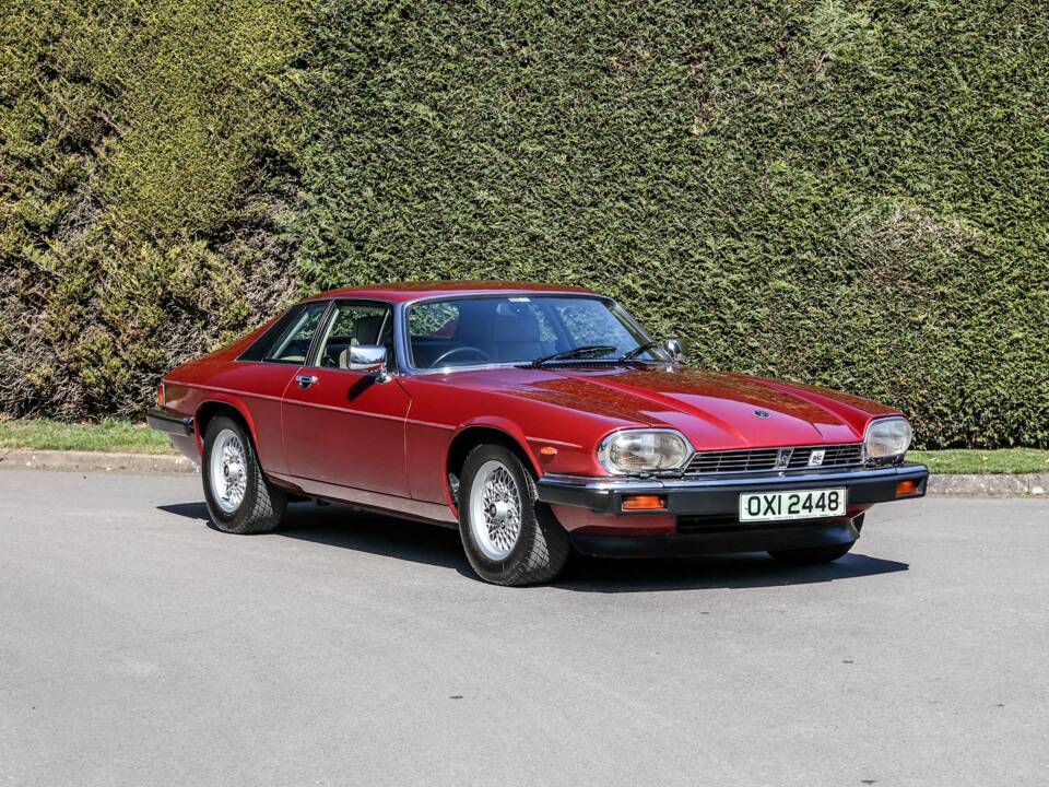 Bild 33/44 von Jaguar XJ-S 3.6 (1989)