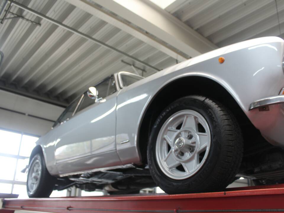 Image 10/50 of Alfa Romeo 1750 GT Veloce (1970)