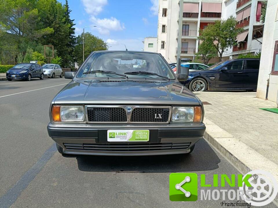 Bild 2/10 von Lancia Delta (1988)