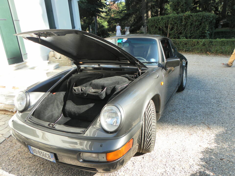 Imagen 9/18 de Porsche 911 Carrera 4 (1989)