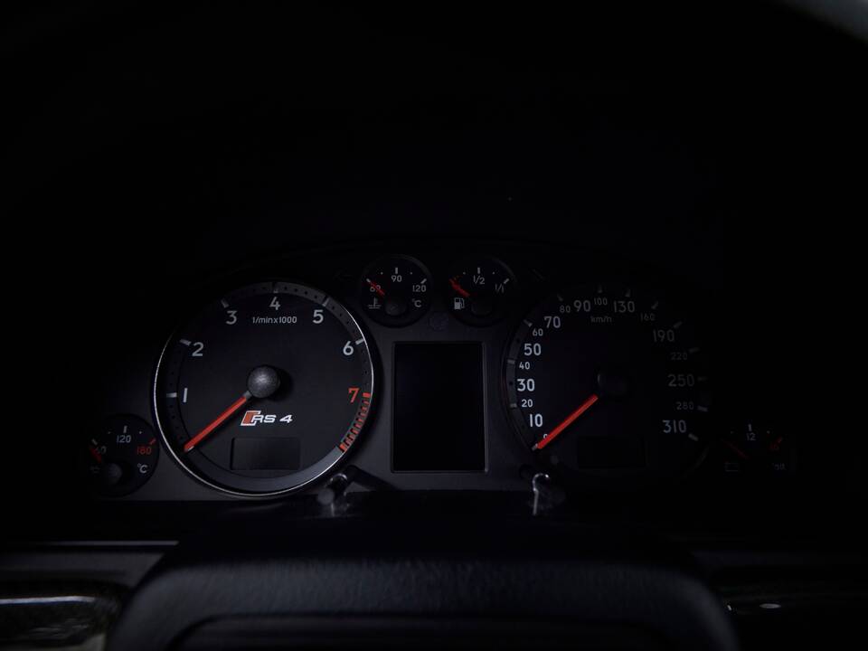 Imagen 59/100 de Audi RS4 Avant (2001)