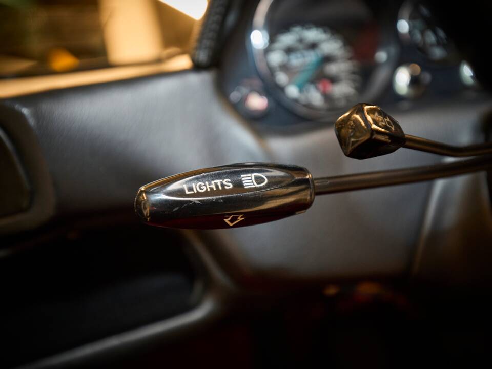 Afbeelding 90/100 van Ferrari 208 GTB Turbo (1982)