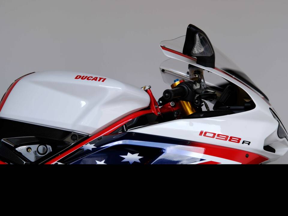 Image 4/98 of Ducati 1098 R (2010)