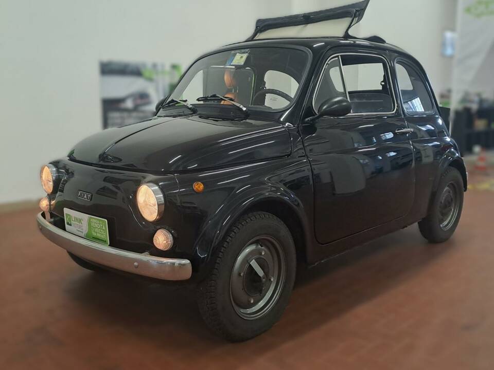 Image 28/31 of FIAT 500 L (1971)