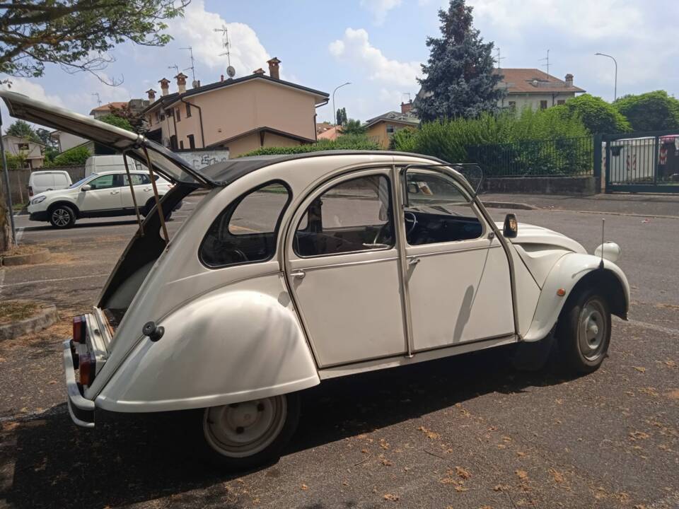 Image 7/13 of Citroën 2 CV 6 (1985)