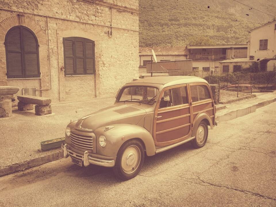 Image 2/20 of FIAT 500 C Giardiniera (1950)