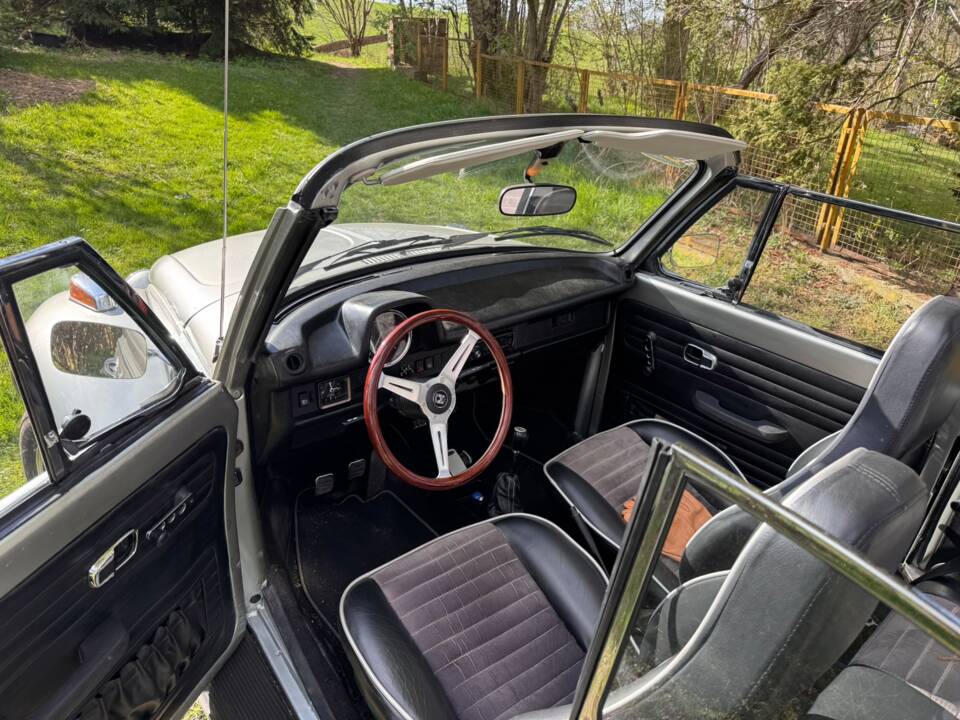Image 11/17 of Volkswagen Beetle 1303 (1975)