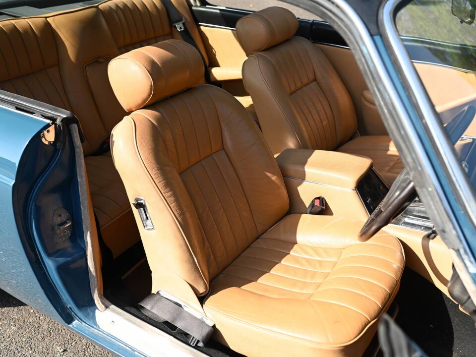 Bild 10/17 von Daimler Sovereign 4.2 (1977)