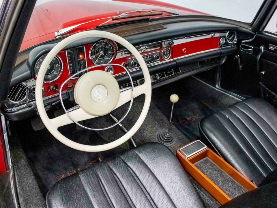 Bild 19/27 von Mercedes-Benz 280 SL (1970)