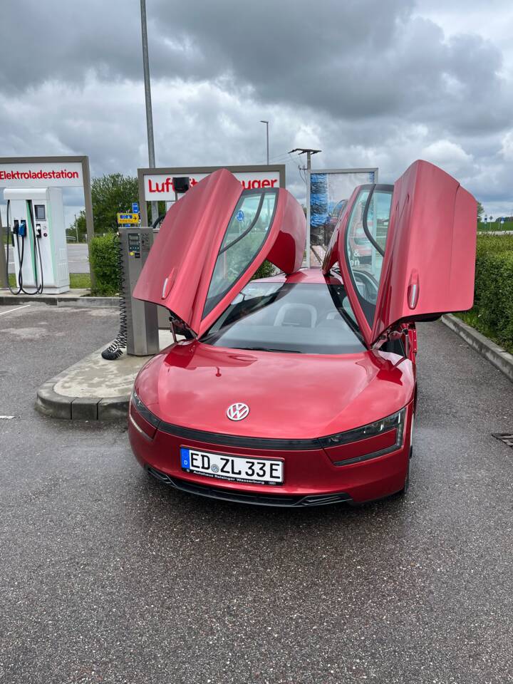 Immagine 3/5 di Volkswagen XL1 (2015)