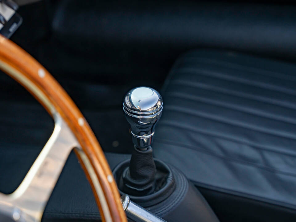 Image 22/32 de Jaguar Type E 3.8 (1961)