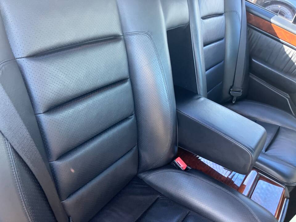 Immagine 29/44 di Mercedes-Benz E 500 (1993)