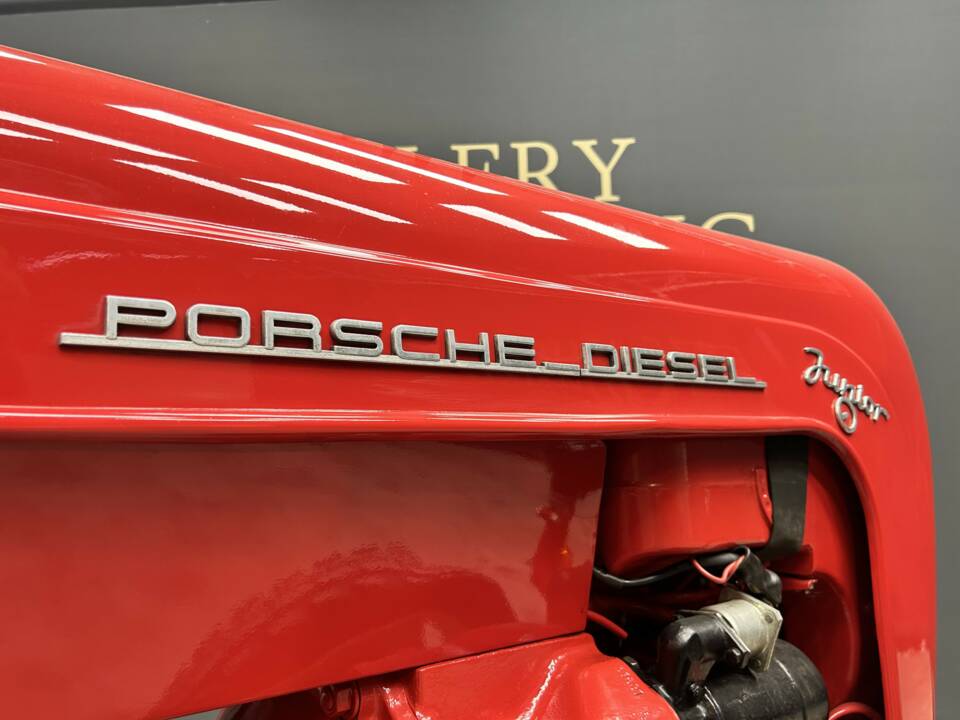 Image 24/50 of Porsche-Diesel Junior K (1961)