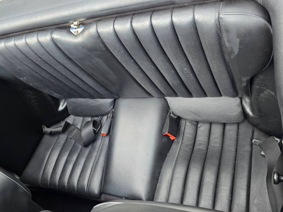 Image 15/34 of Mercedes-Benz 500 SL (1986)