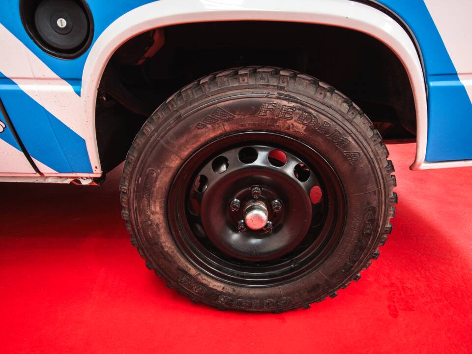 Bild 18/18 von Volkswagen T3 Kombi 1.9 (1989)