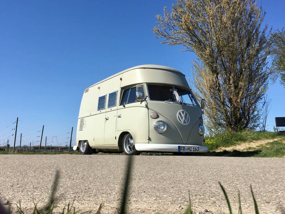 Image 11/23 of Volkswagen T1 minibus (1964)