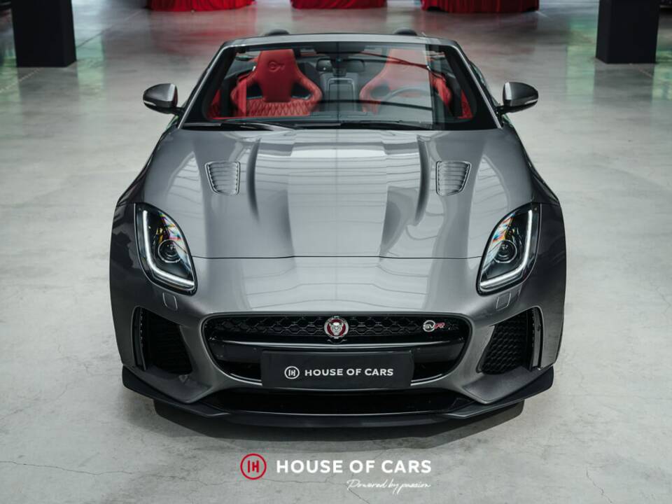 Afbeelding 3/25 van Jaguar F-Type SVR (2017)