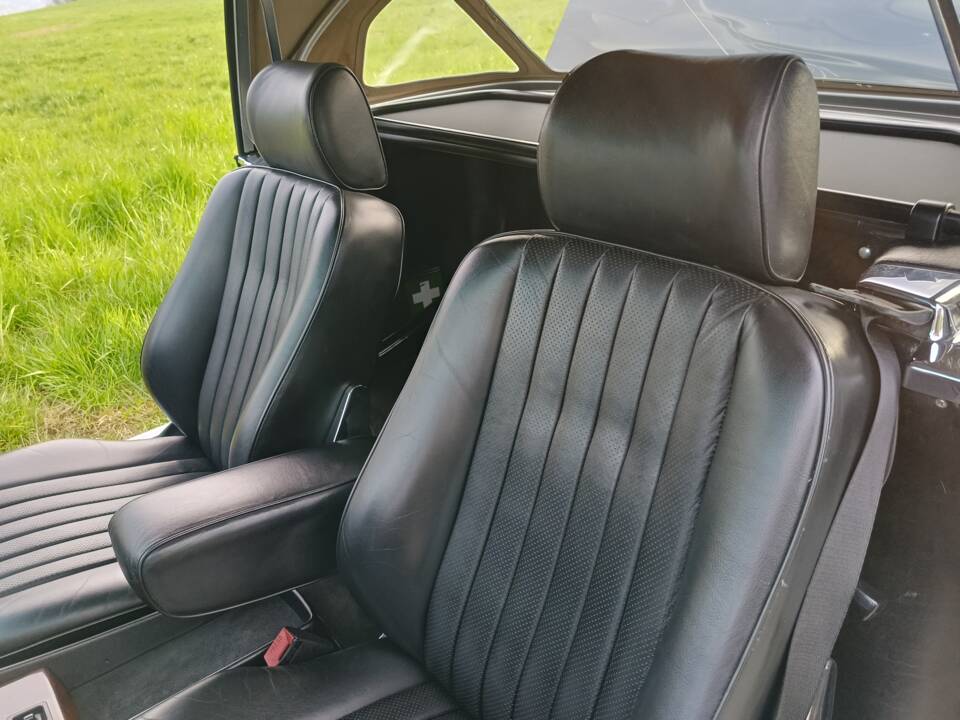 Image 4/11 of Mercedes-Benz 300 SL (1988)