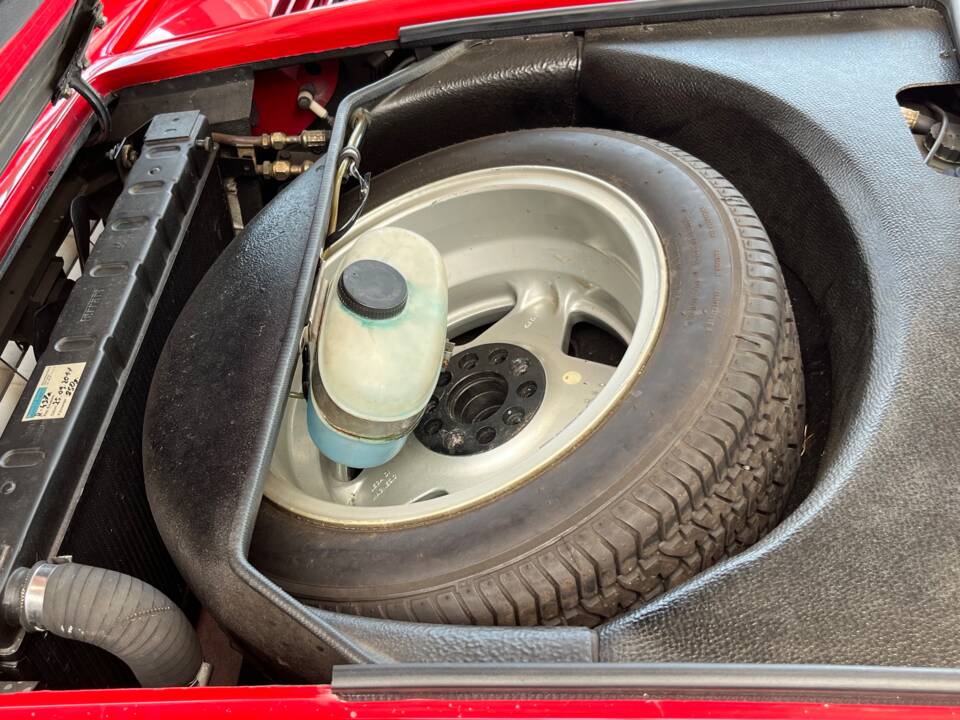 Image 8/40 of Ferrari 308 GTS Quattrovalvole (1984)