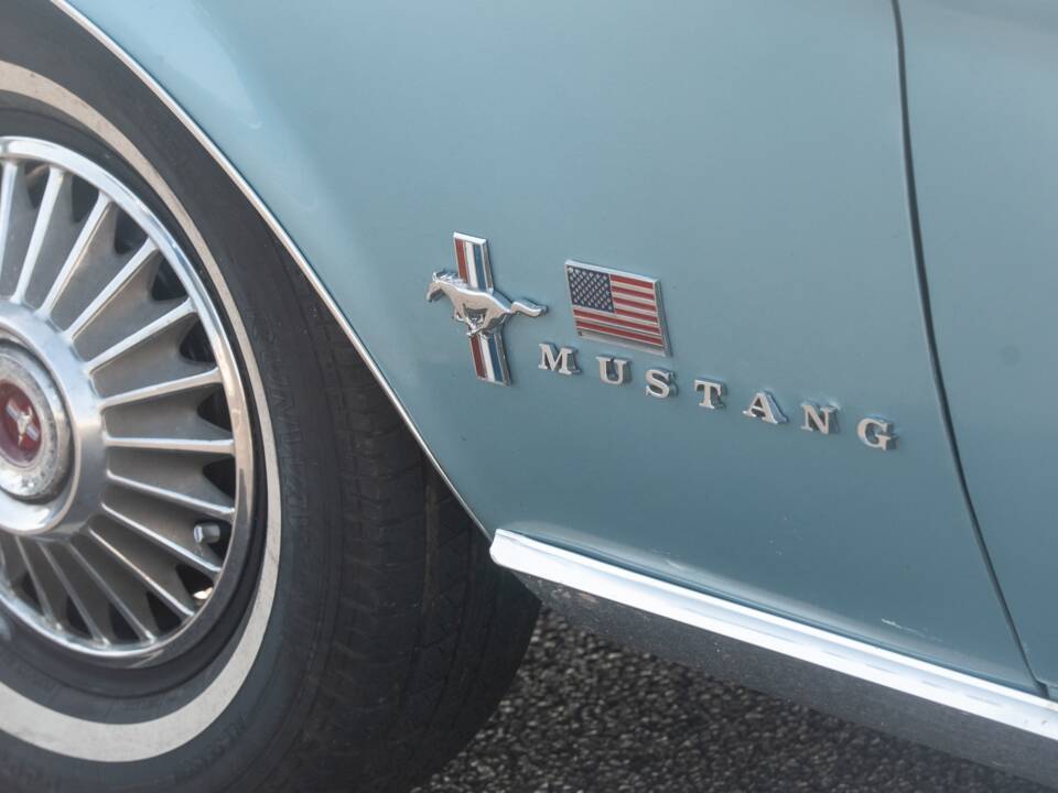 Image 26/50 of Ford Mustang 200 (1967)