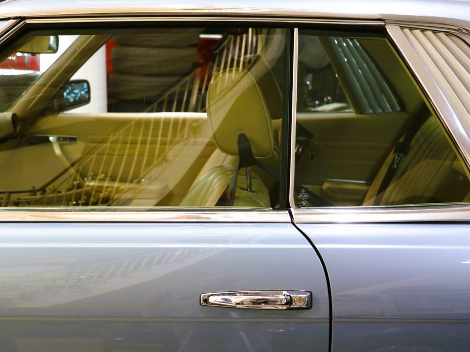 Image 15/41 de Mercedes-Benz 450 SLC 5,0 (1979)