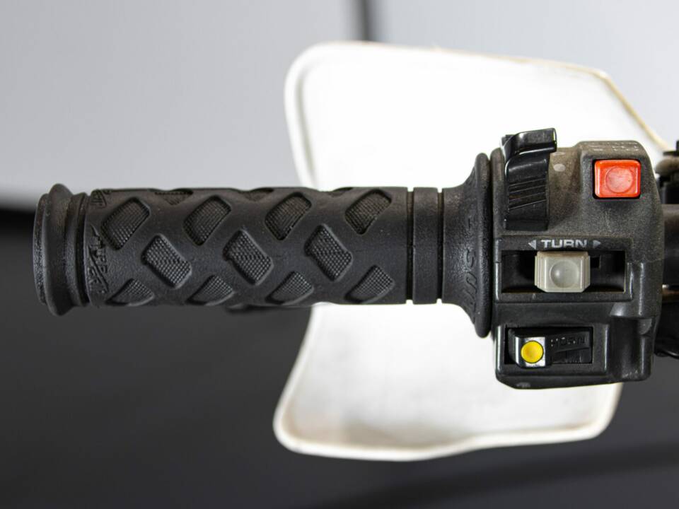 Image 38/45 of Honda XL 600 LM (1988)