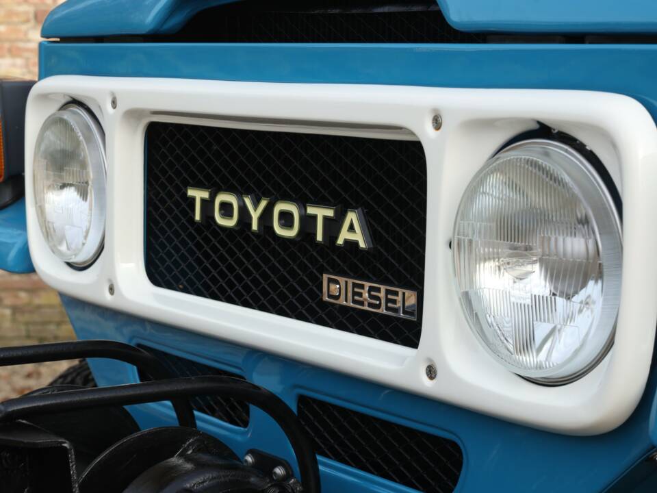 Bild 39/50 von Toyota Land Cruiser BJ 45 (1982)