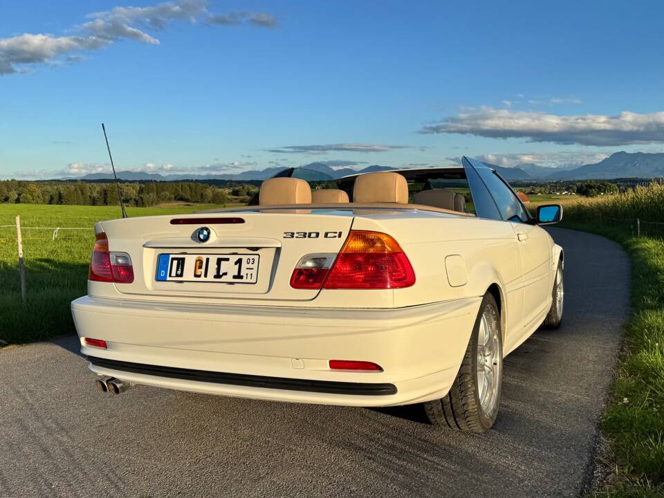 Image 2/18 of BMW 330Ci (2001)