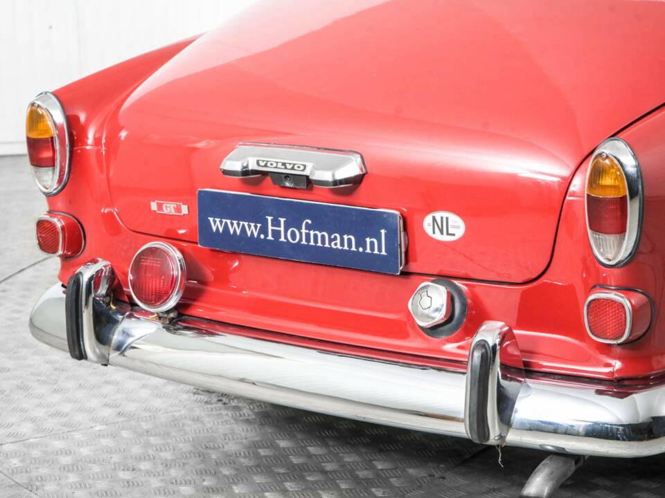 Image 34/50 of Volvo P 123 GT (1968)