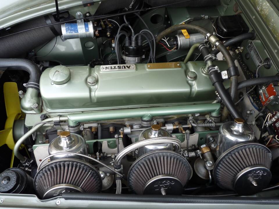 Image 28/32 of Austin-Healey 3000 Mk II (BT7) (1962)