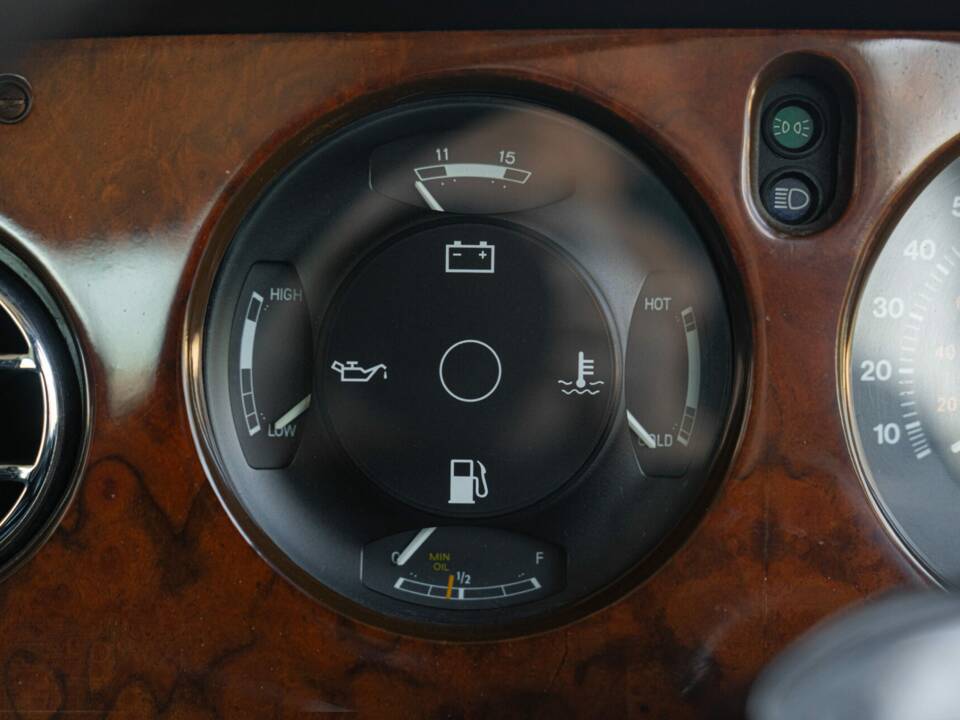 Image 49/50 of Bentley Mulsanne SWB (1980)