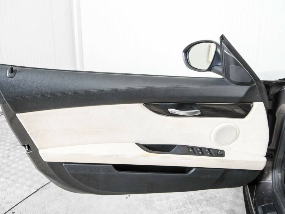Image 34/50 of BMW Z4 sDrive23i (2009)